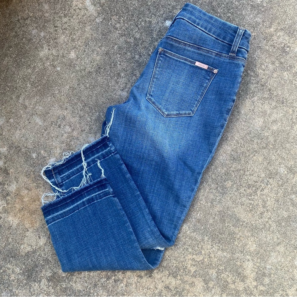 CHICOS | Girlfriend Distressed Crop Denim Jeans 2 P - Picture 3 of 8